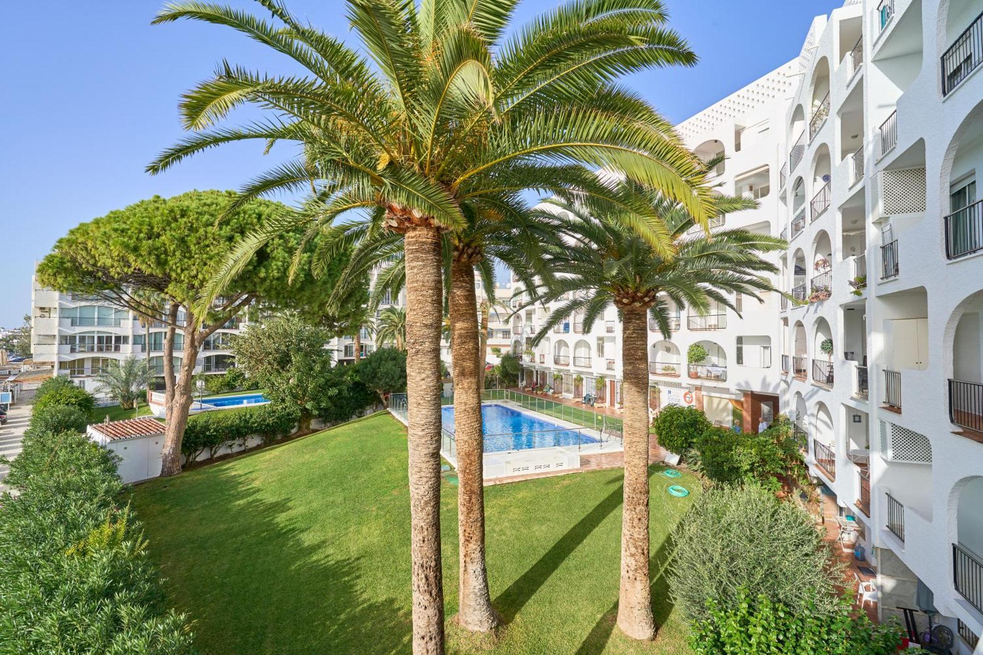 Appartamento Spectacular Sea Views, 2 Bed,2 Bath Nerja Esterno foto