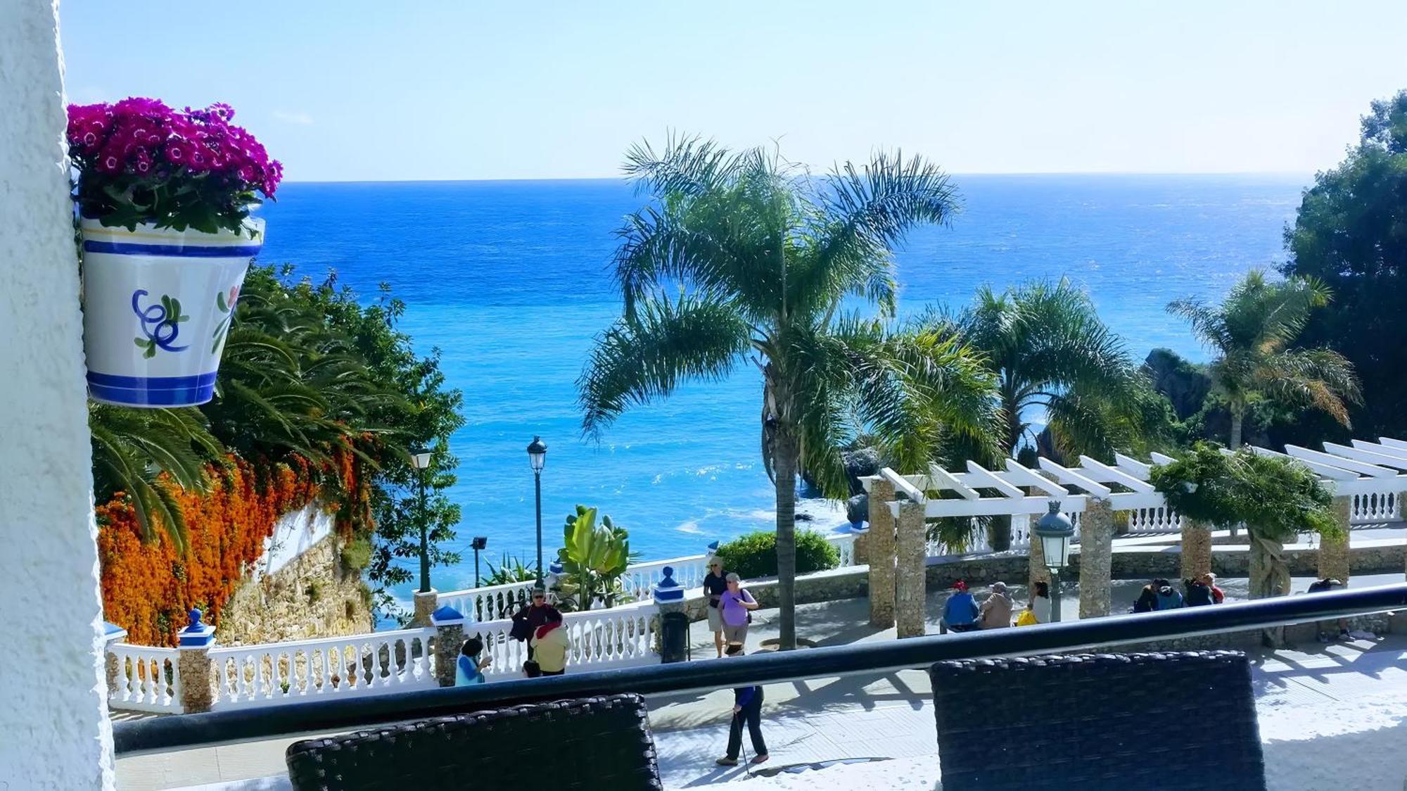 Appartamento Spectacular Sea Views, 2 Bed,2 Bath Nerja Esterno foto